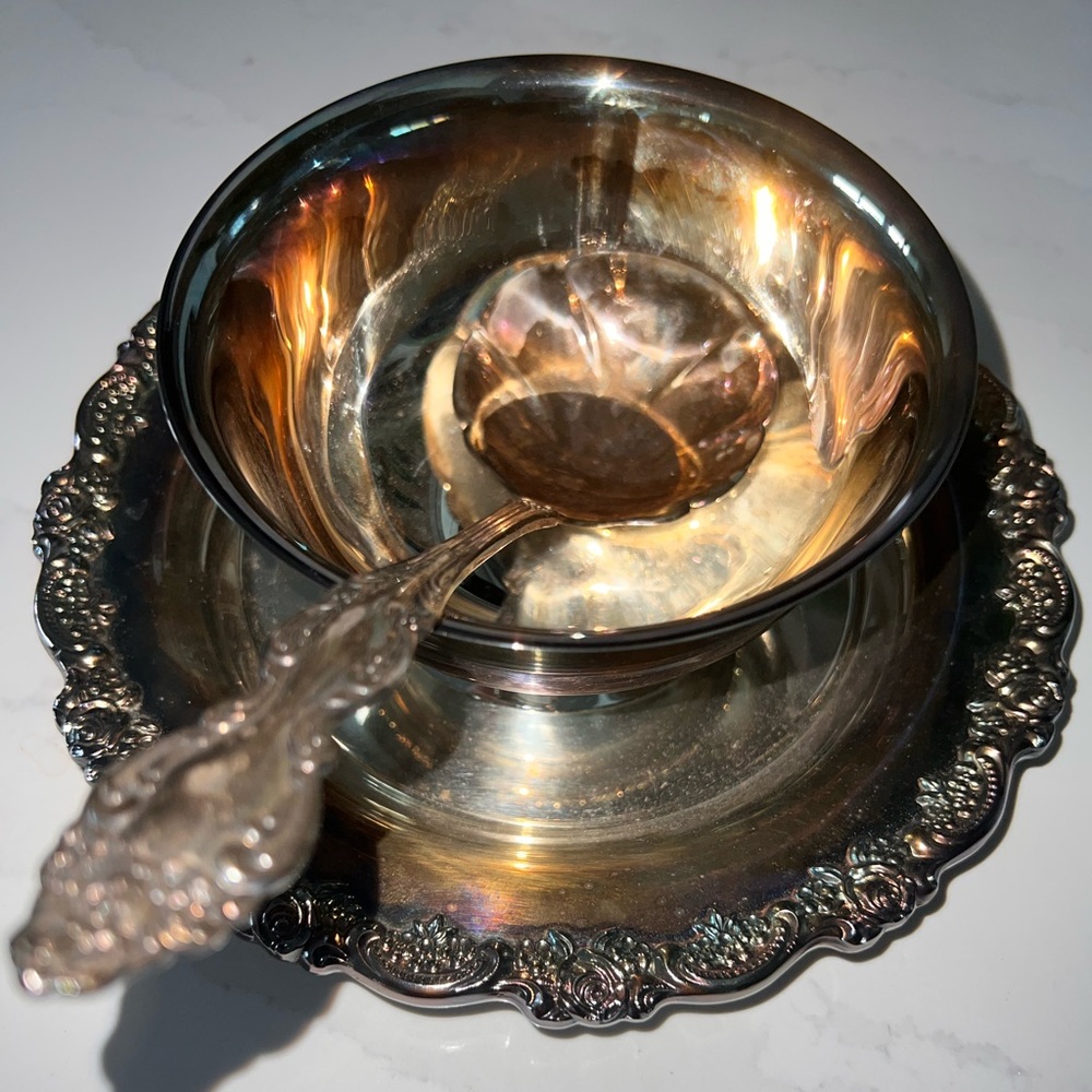 Antique Oneida gravy serving bowl